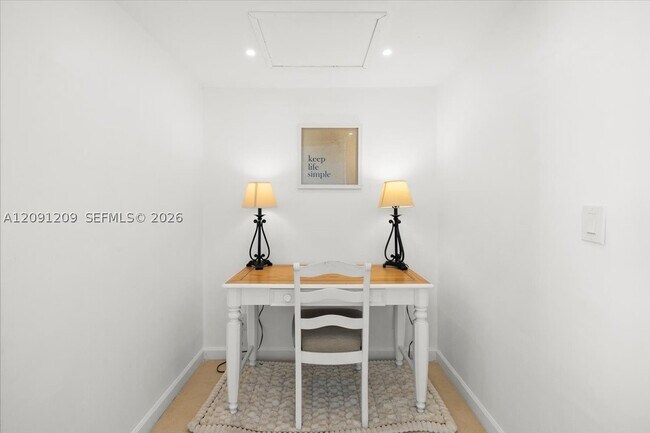Building Photo - 4001 S Ocean Dr