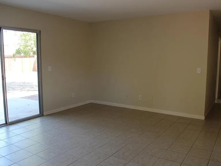 Building Photo - 37242 Sabal Ave