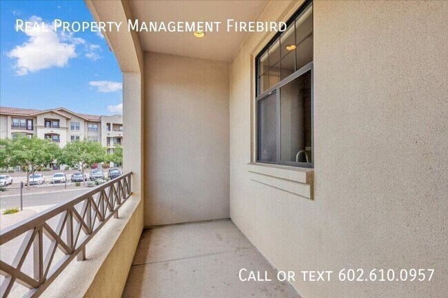Building Photo - 7297 N Scottsdale Rd
