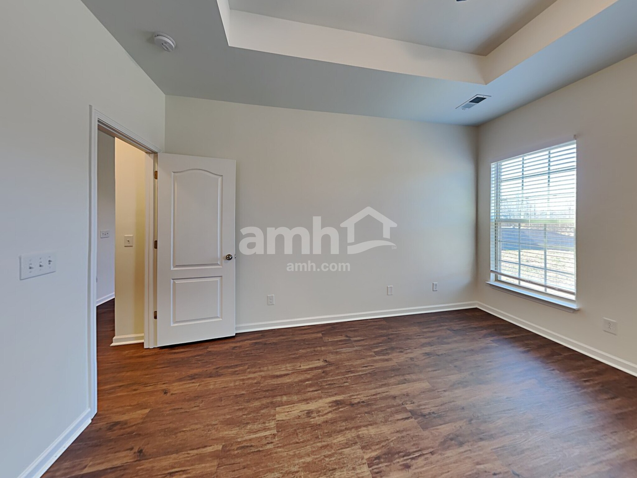 Building Photo - 153 Caledonia Dr