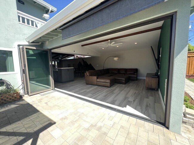 Building Photo - 1180 Pecos Way