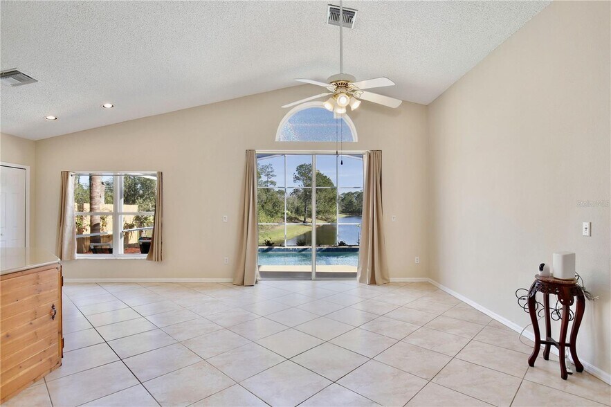 Building Photo - 2981 Viscount Cir