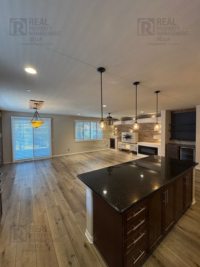 Building Photo - Modern Comfort Meets Resort Living – Gorgeous Single-Story in The Lakes Community