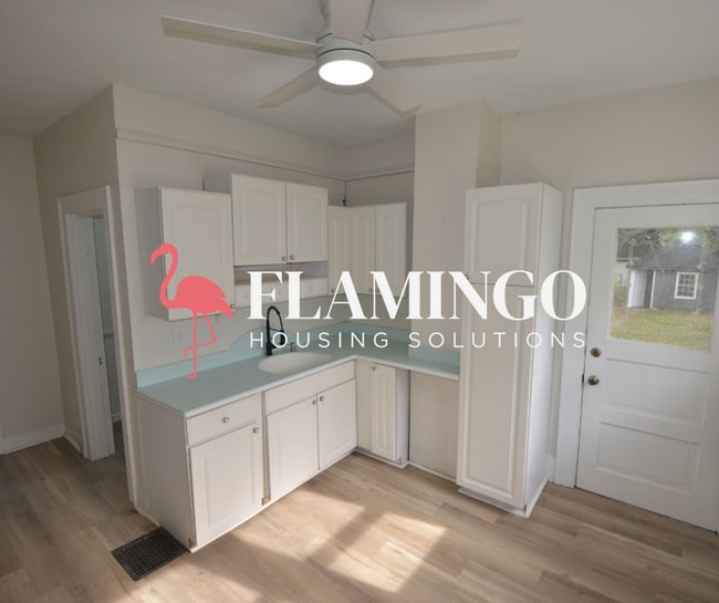 Building Photo - 420 Grafton Ave