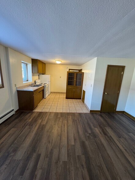 Building Photo - 464 Maryland Ave W