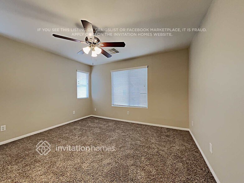 Building Photo - 1275 Sand Castle Ave