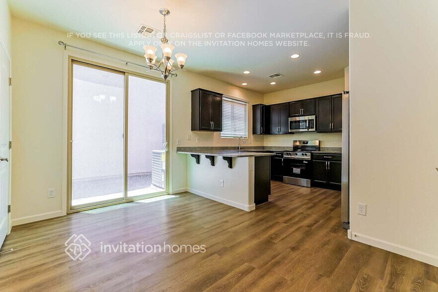 Building Photo - 3367 E Constitution Dr