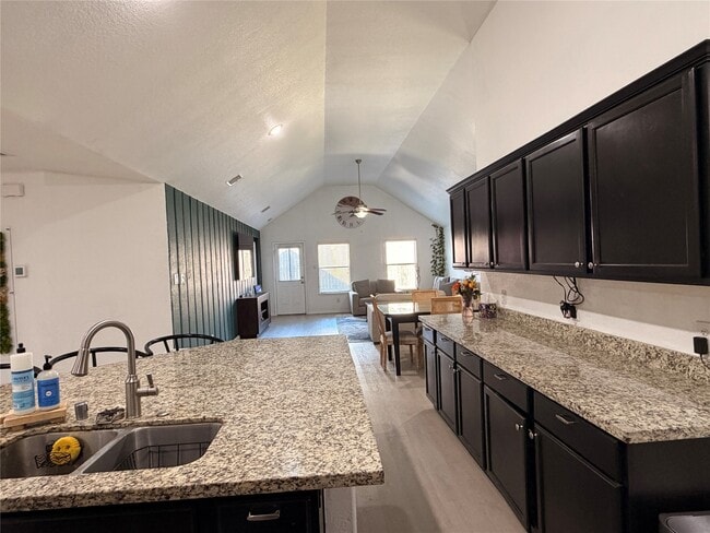 Building Photo - 21106 Kirkland Woods Dr