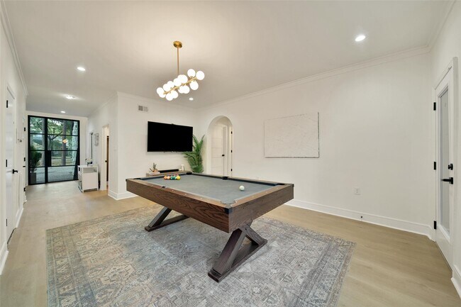 Building Photo - 140 S Timber Top Dr