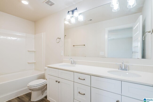 Building Photo - 295 Ridgeview Cir