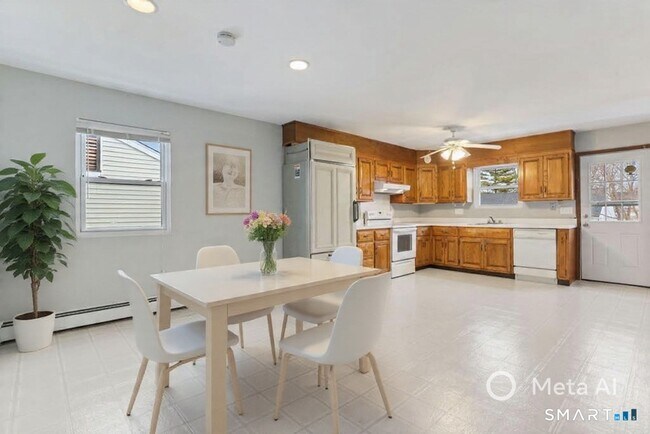 Building Photo - 86 Harbor Dr