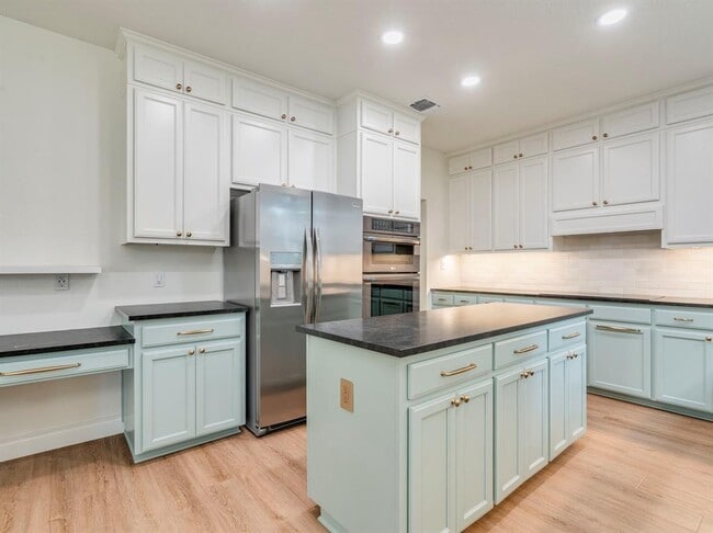 Building Photo - 6318 Zadock Woods Dr