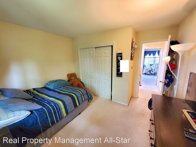 Building Photo - 3 br, 2.5 bath House - 13 Dallenbach Lane
