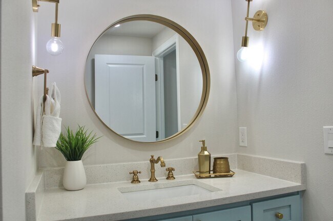 Building Photo - Rosedale