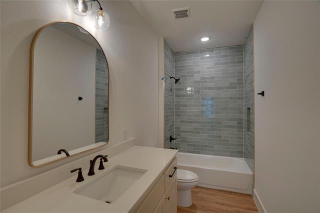 Building Photo - 209 Wood Ct