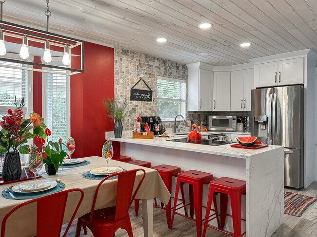 Building Photo - 4507 Luke Ave