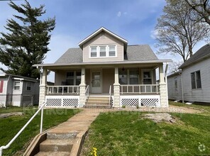 Building Photo - 24 Iowa Ave