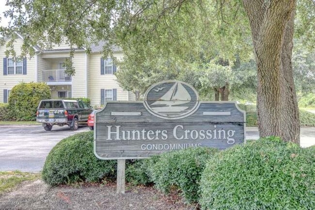 Building Photo - 5008 Hunters Trail