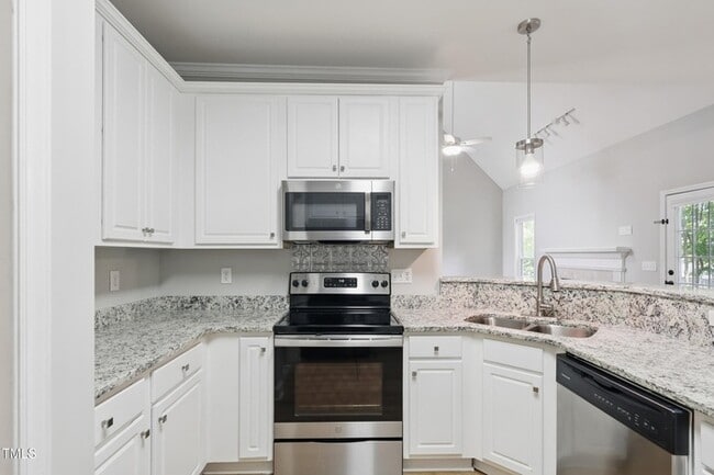 Building Photo - Build Equity While Leasing - Lease and Own...