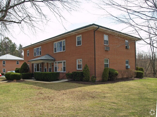 Primary Photo - 4201 Sussex Dr