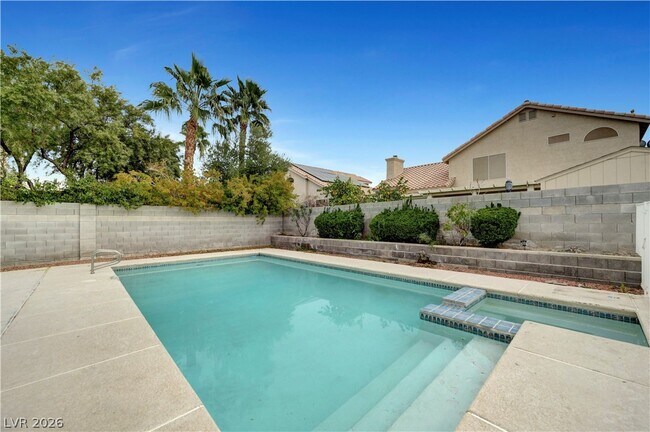 Building Photo - 2701 Copper Cove Dr