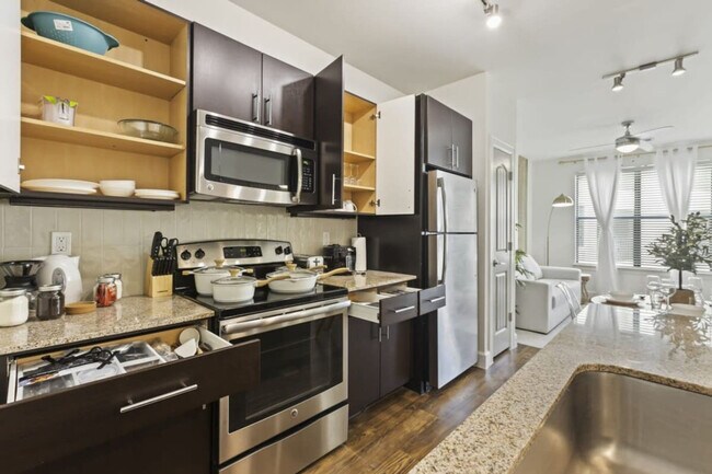 Building Photo - 5445 Town and Country Blvd