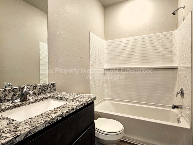 Building Photo - 1616 Amaranth Ln