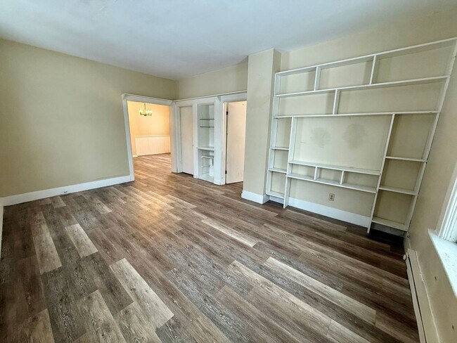 Building Photo - 1130 Prospect Ave