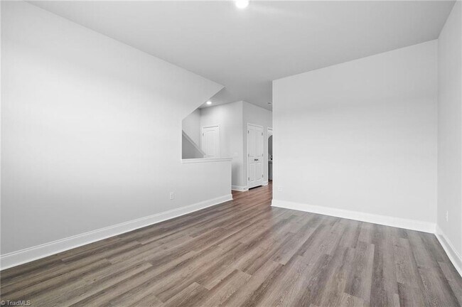 Building Photo - 1729 University Dr