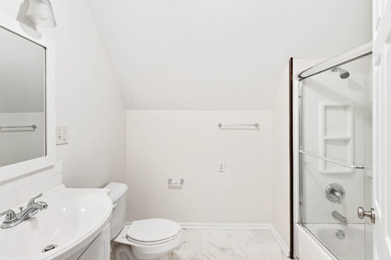 Building Photo - 1058 Jefferson Ave