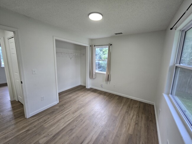 Building Photo - 10820 W 57th St