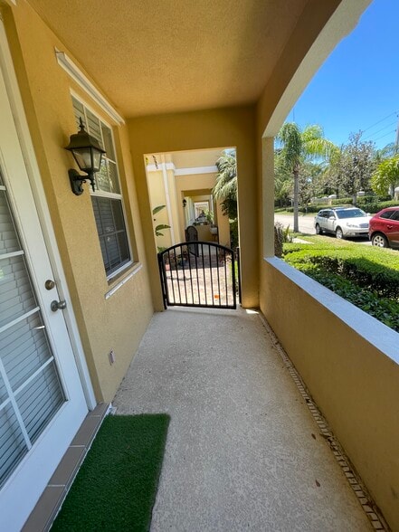 Building Photo - 7604 Andora Dr