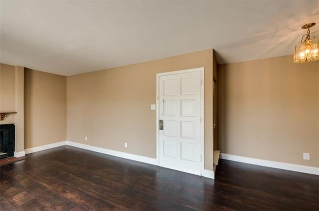 Building Photo - Boca Raton 221