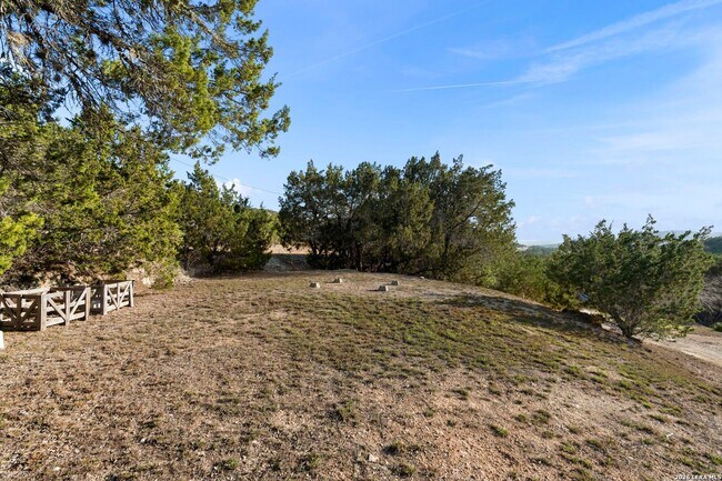 Building Photo - 11.7 Private Acres • All Bills Paid • Fully Furnished Option • Hill Country Views • 500 Sq Ft Wor...