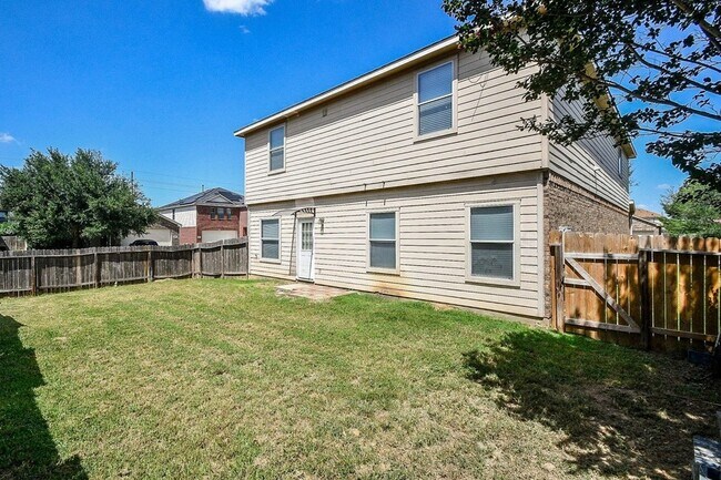 Building Photo - 402 New Hope Ln