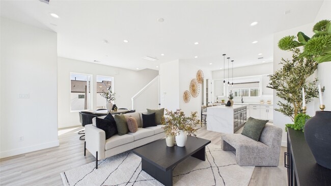 Building Photo - 2417 Harrington St