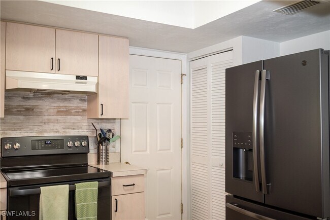 Building Photo - 5870 Star Grass Ln
