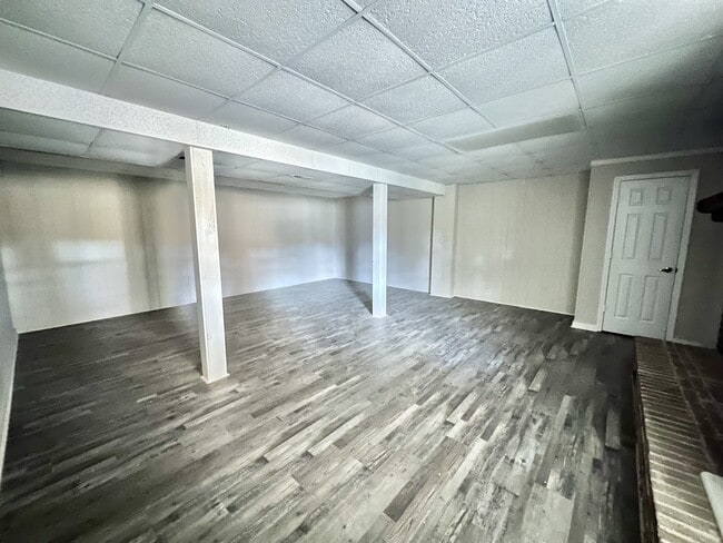 Building Photo - 2805 2nd Pl NW