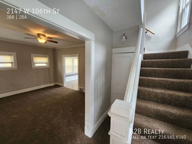 Building Photo - 2147 W 106th St
