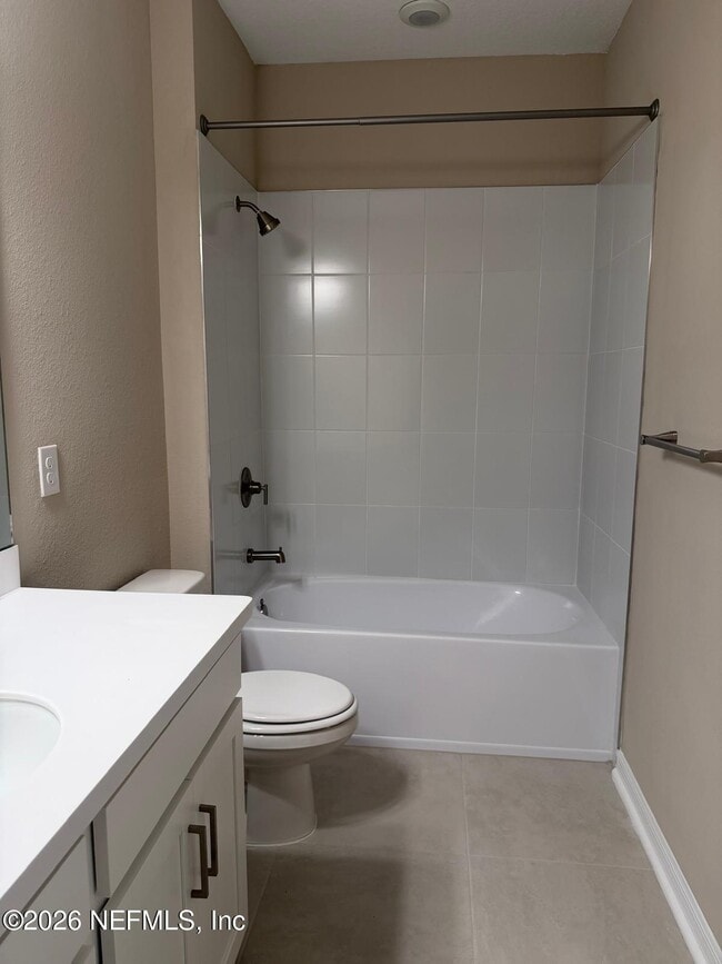 Building Photo - 272 Cherry Elm Dr