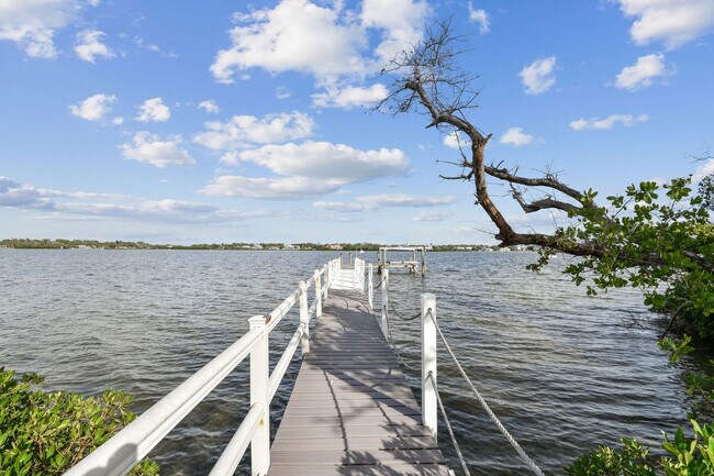Building Photo - 7745 Manasota Key Rd
