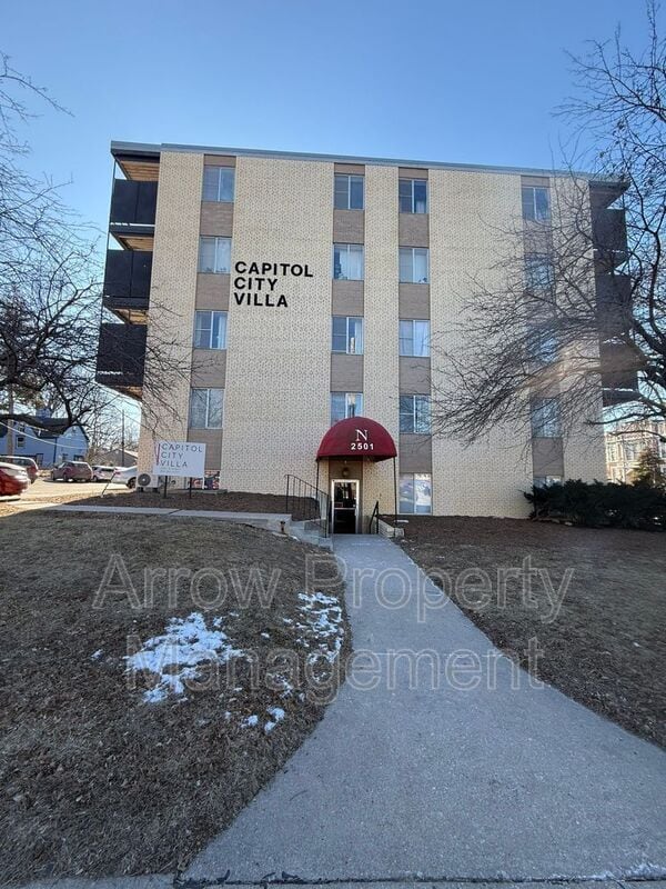 Building Photo - 2501 N Street-215