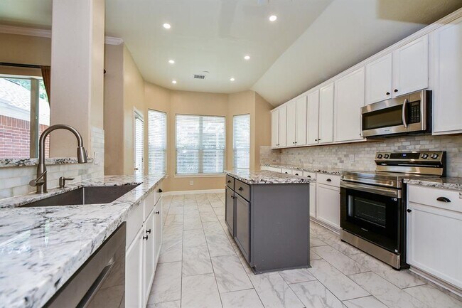 Building Photo - 24019 Hackberry Creek Dr