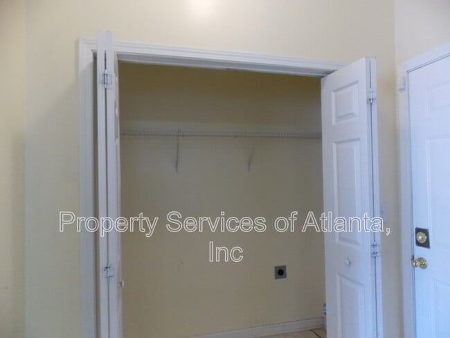 Building Photo - 2493 Brianna Dr