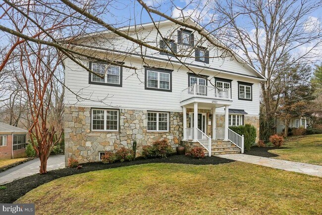 Building Photo - 4902 De Russey Pkwy