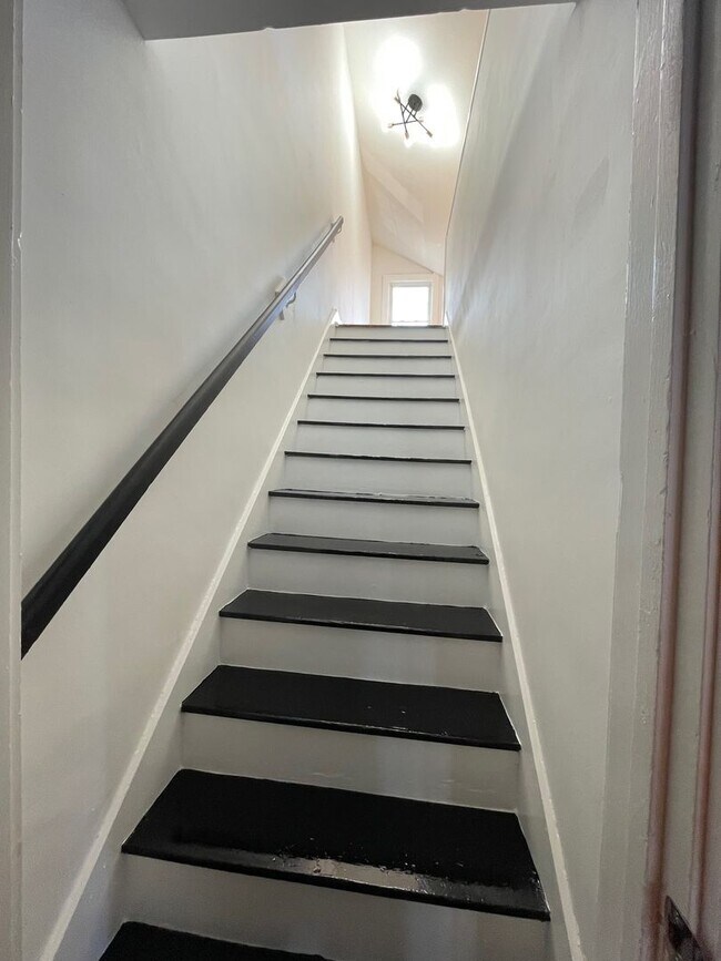 Building Photo - 442 North Charlotte Street Lancaster, PA 1...