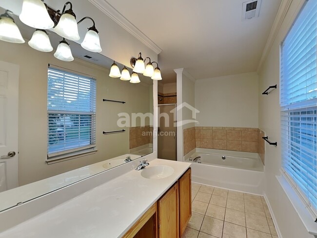 Building Photo - 10928 Harringham Ln