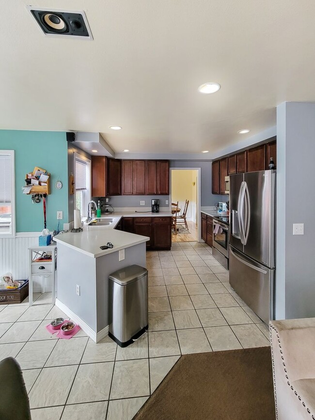 Building Photo - Beautiful N Bennett Street Home ****COMING SOON****