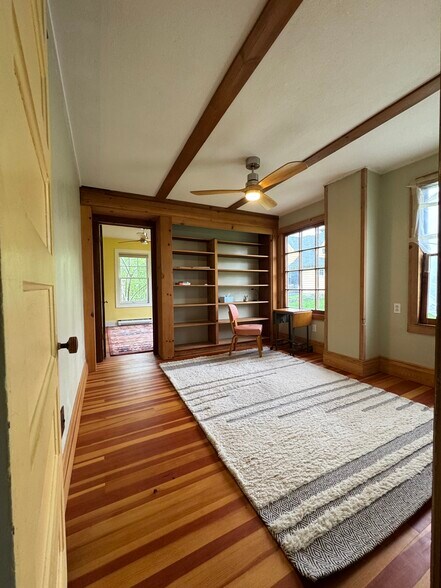 Building Photo - 608 Ackerman Ave
