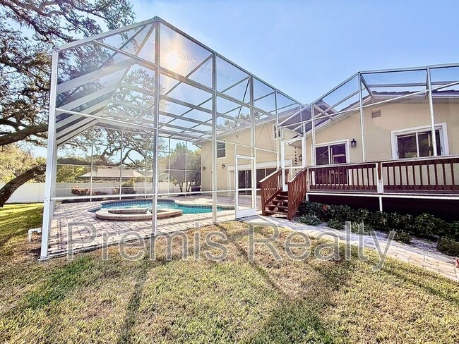 Building Photo - 957 Weathersfield Dr